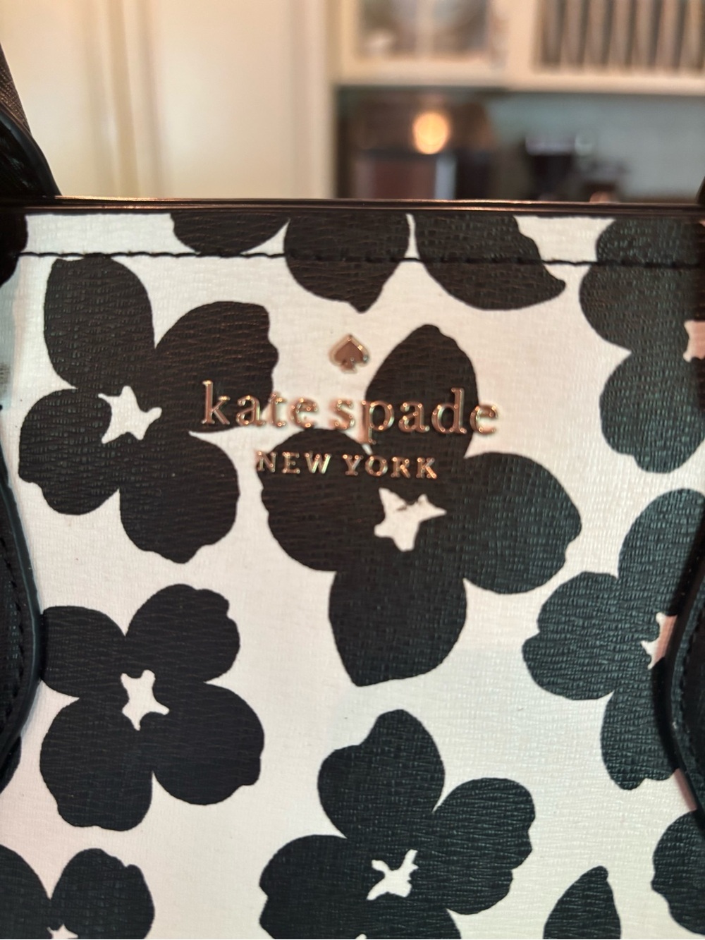 Kate Spade New York Darcy Graphic Blooms Small Satchel Black & White Floral - Picture 2 of 6